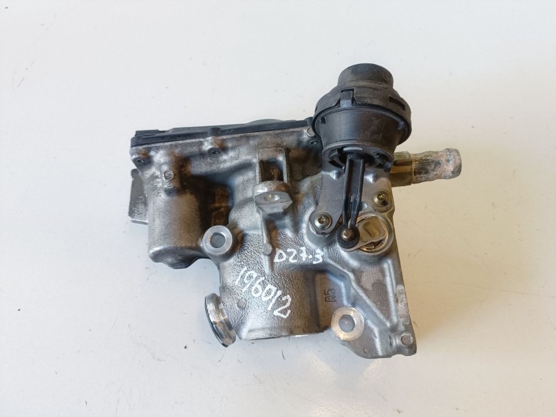 Recambio de valvula egr para renault scenic iii (jz) f9q872 referencia OEM IAM 8201027384  