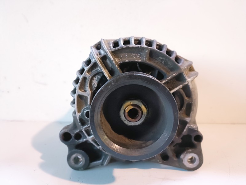 Recambio de alternador para volvo s70 berlina d5252t referencia OEM IAM 0124515021  
