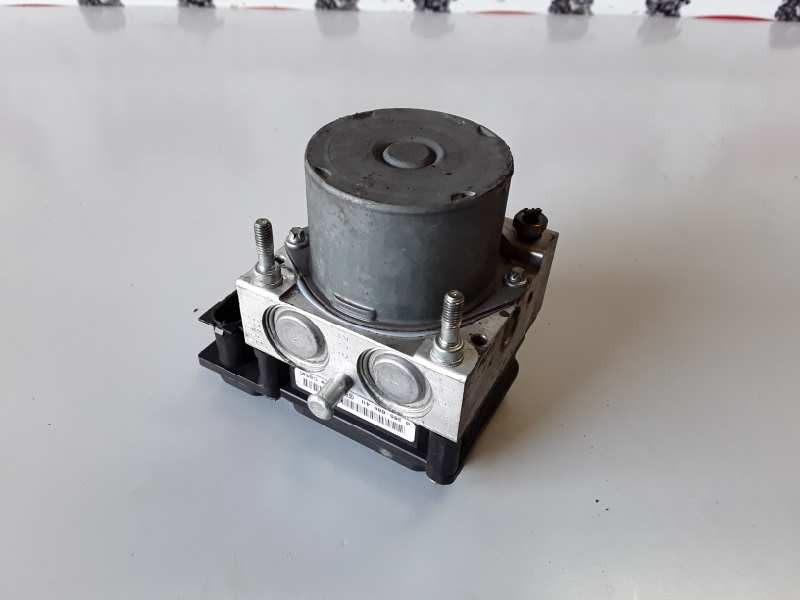 Recambio de abs para renault clio iii k4j780 referencia OEM IAM 0265231516/8200334969/0265800411  