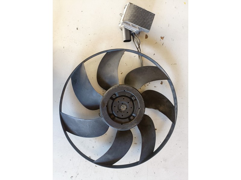 Recambio de electroventilador para mercedes-benz clase c (bm 203) berlina 611962 referencia OEM IAM A2035000293KZ/885001843  
