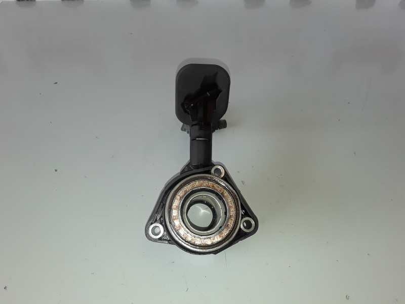 Recambio de bombin embrague para ford focus berlina (cap) kkda referencia OEM IAM ZA3201147  