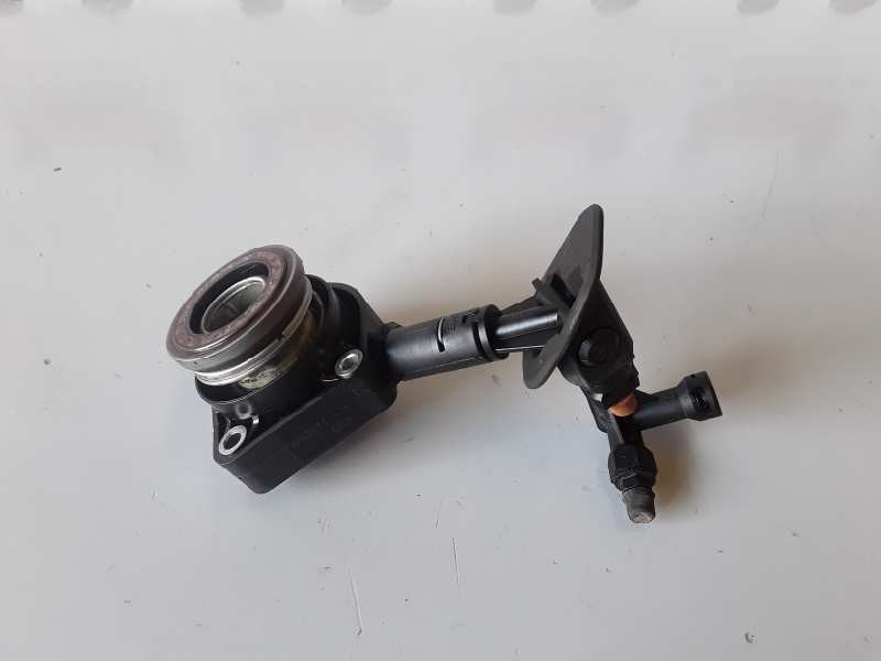 Recambio de bombin embrague para ford focus berlina (cap) kkda referencia OEM IAM ZA3201147  