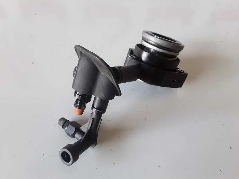 Recambio de bombin embrague para ford focus berlina (cap) kkda referencia OEM IAM ZA3201147  