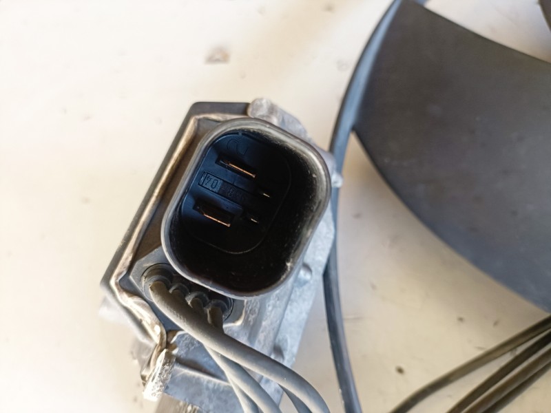 Recambio de electroventilador para mercedes-benz clase c (bm 203) berlina 611962 referencia OEM IAM A2035000293KZ/885001843  