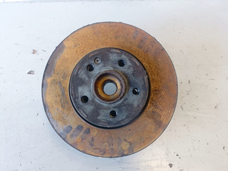 Recambio de mangueta delantera derecha para mercedes-benz vito tourer (447) r9n402 referencia OEM IAM A4473320301  