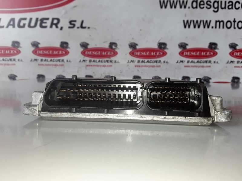 Recambio de centralita motor uce para audi a4 berlina (b5) afn referencia OEM IAM 0281001721/038906018S  