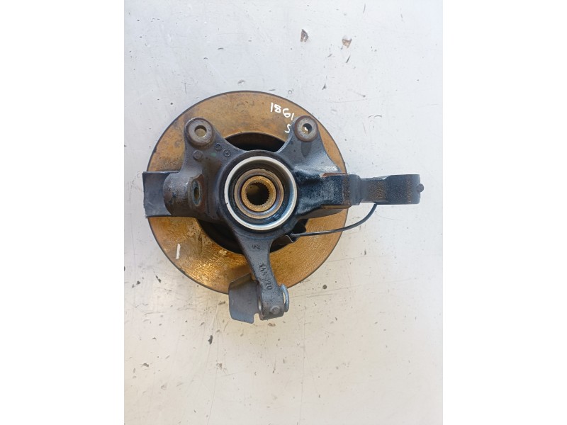 Recambio de mangueta delantera derecha para mercedes-benz vito tourer (447) r9n402 referencia OEM IAM A4473320301  