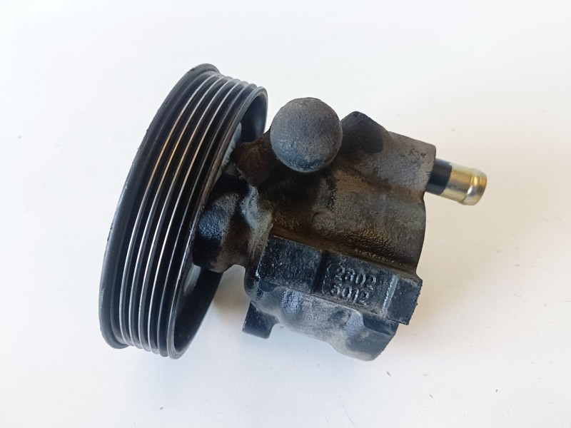 Recambio de bomba direccion para dacia logan 1 k7m710 referencia OEM IAM   
