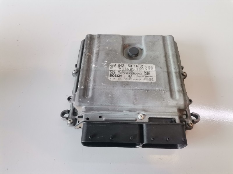 Recambio de centralita motor uce para mercedes-benz clase r (bm 251) 642950 referencia OEM IAM A6421501491/0281012796  