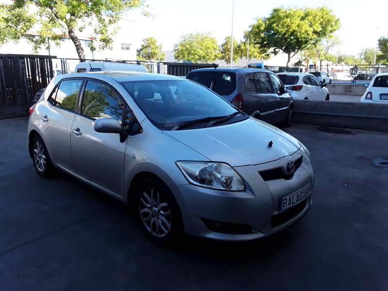 toyota auris (e15) del año 2007