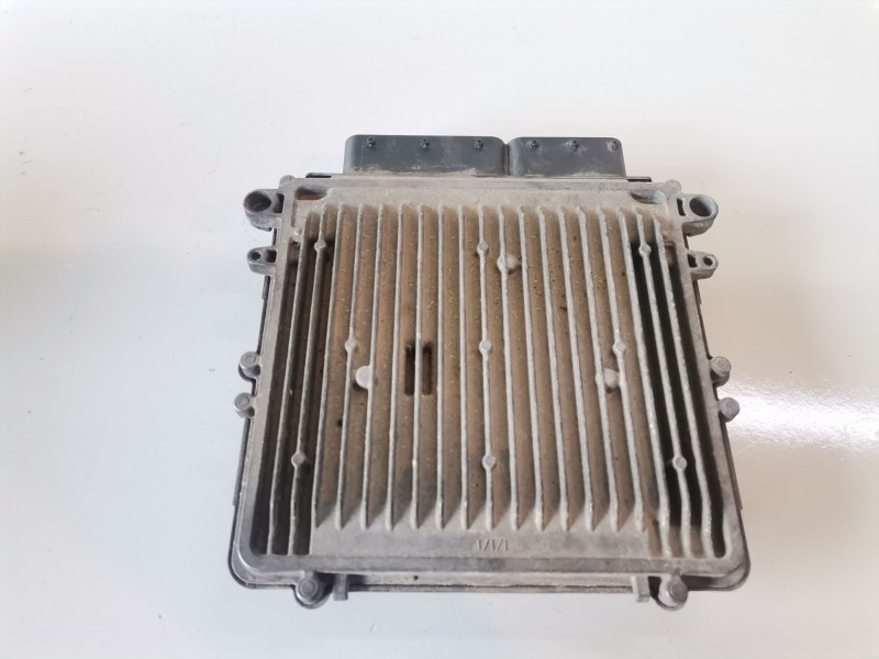Recambio de centralita motor uce para mercedes-benz clase r (bm 251) 642950 referencia OEM IAM A6421501491/0281012796  