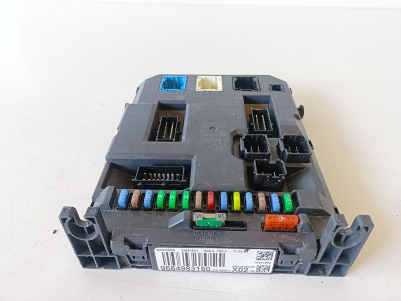 Recambio de caja reles / fusibles para peugeot 207 9hx / 9h02 referencia OEM IAM 9664983180  