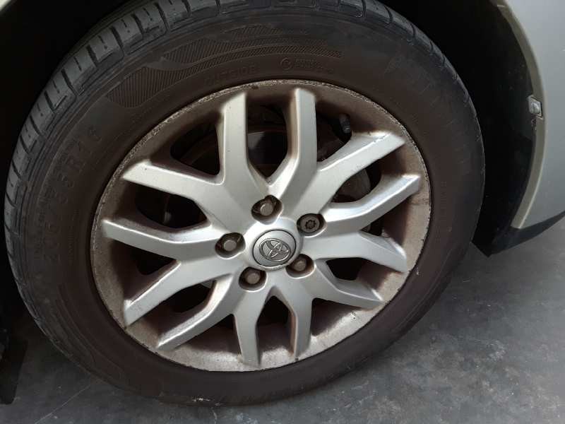 toyota auris (e15) del año 2007