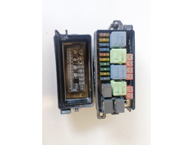 Recambio de caja reles / fusibles para mini mini (r50,r53) 1nd referencia OEM IAM 690660405  