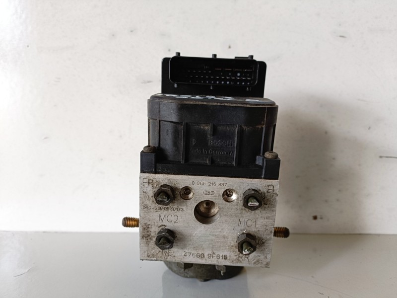 Recambio de abs para nissan primera berlina (p11) cd20 referencia OEM IAM 0265216837/0273004565  