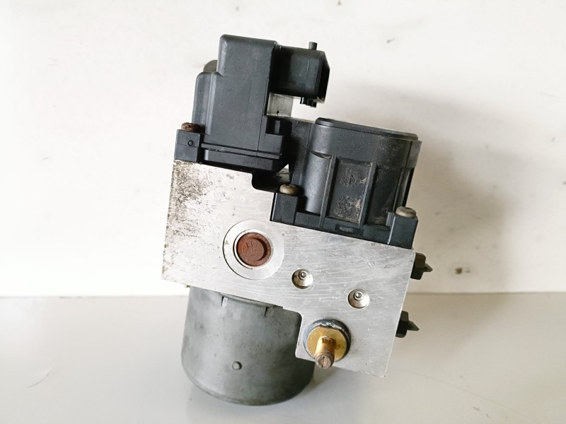 Recambio de abs para nissan primera berlina (p11) cd20 referencia OEM IAM 0265216837/0273004565  