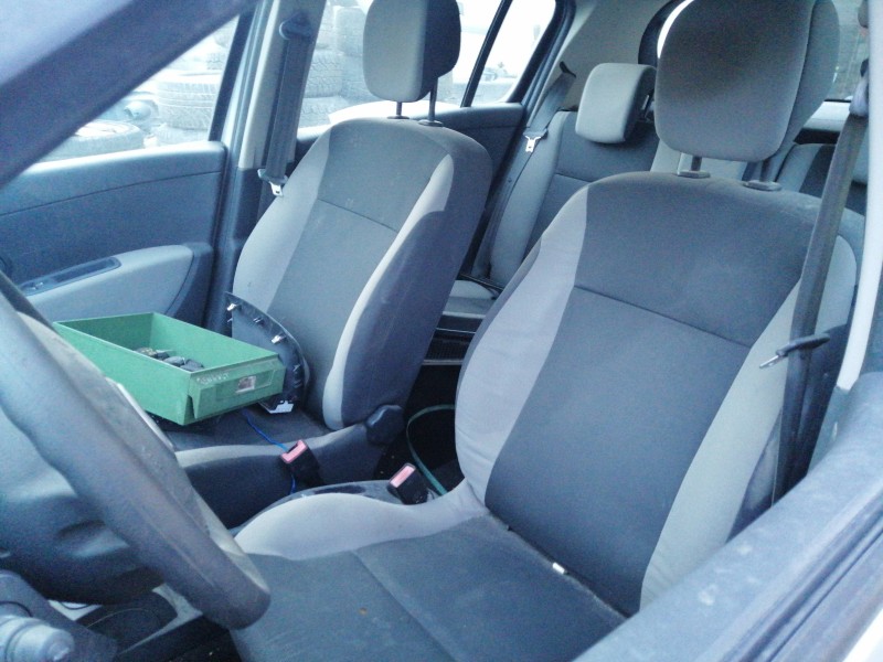 renault clio iii del año 2011