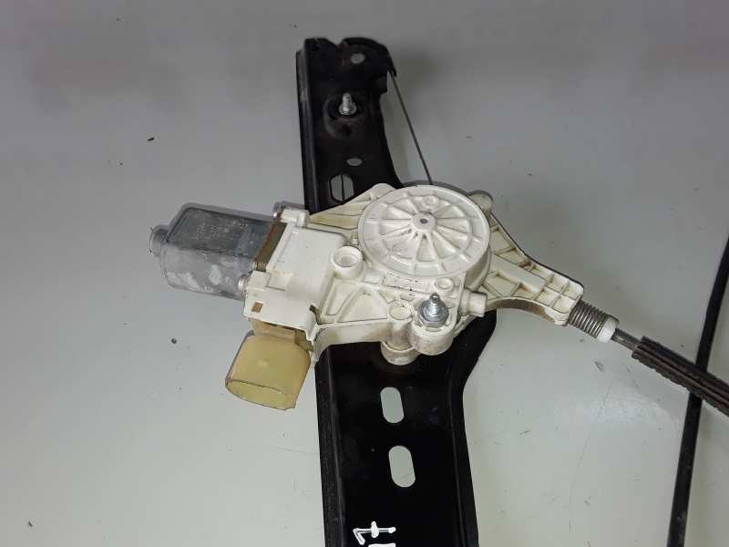 Recambio de elevalunas delantero izquierdo para bmw serie 3 touring (e91) 204d4 referencia OEM IAM 6927027/996624101/0130822226 