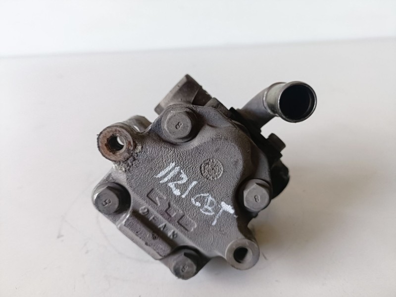 Recambio de bomba direccion para audi a3 (8l) asz referencia OEM IAM 1J0422154A  