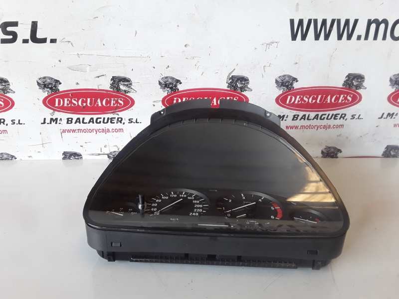 Recambio de cuadro instrumentos para bmw serie 5 berlina (e39) 256d1 referencia OEM IAM 62116907018/110008735  