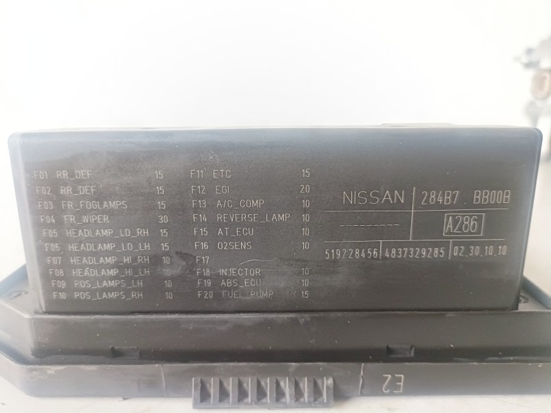 Recambio de caja reles / fusibles para nissan qashqai (j10) m9r856 referencia OEM IAM 519228456  