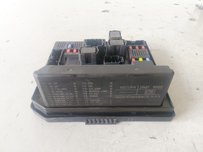 Recambio de caja reles / fusibles para nissan qashqai (j10) m9r856 referencia OEM IAM 519228456  