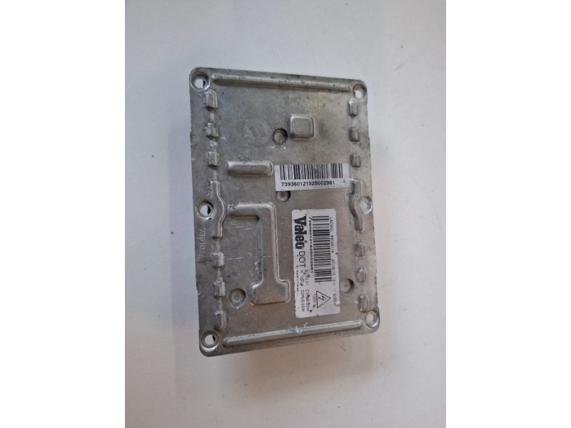 Recambio de centralita faros xenon para citroen c5 berlina rhr referencia OEM IAM 89035114  