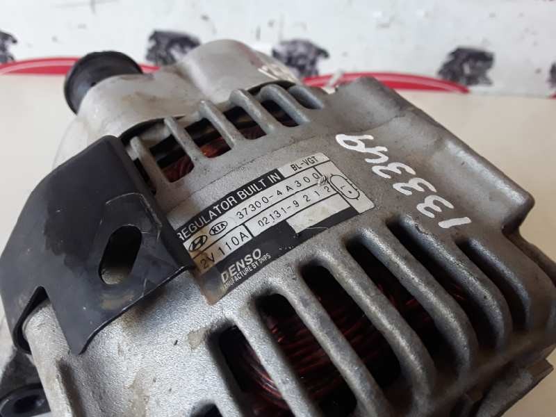 Recambio de alternador para kia sorento (bl) d4cb referencia OEM IAM 373004A300/110A  
