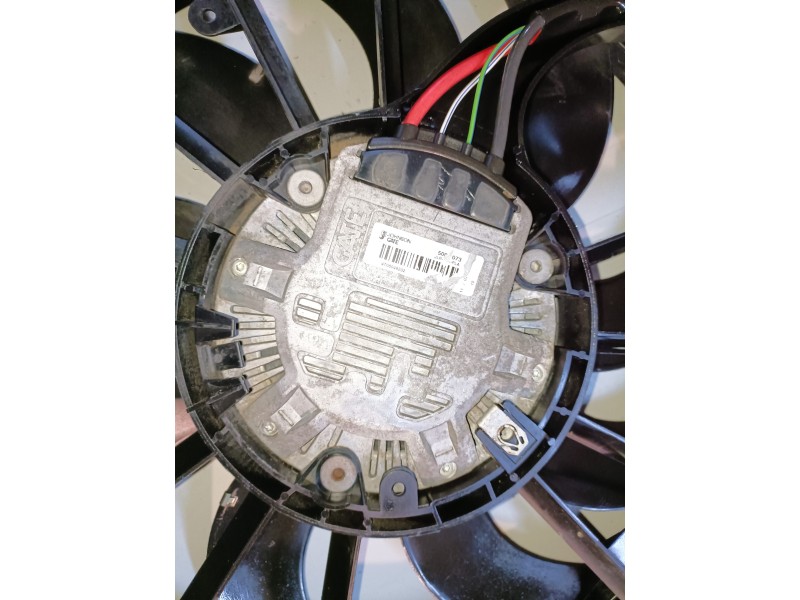 Recambio de electroventilador para land rover range rover sport 306dt referencia OEM IAM 5000073  