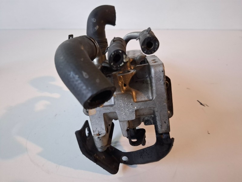 Recambio de enfriador egr para volkswagen touran (1t2) bxe referencia OEM IAM 038131513AD  
