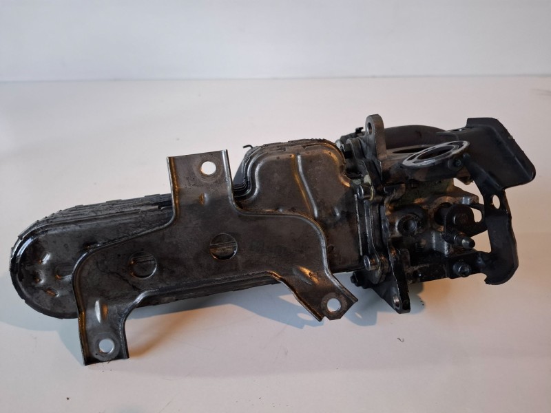 Recambio de enfriador egr para volkswagen touran (1t2) bxe referencia OEM IAM 038131513AD  