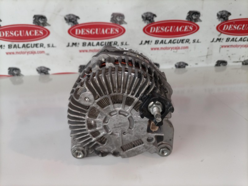 Recambio de alternador para renault laguna iii berlina m9r742 referencia OEM IAM 7711368888/A4TJ0282  