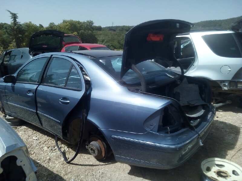 mercedes-benz clase e (bm 211) berlina del año 2003