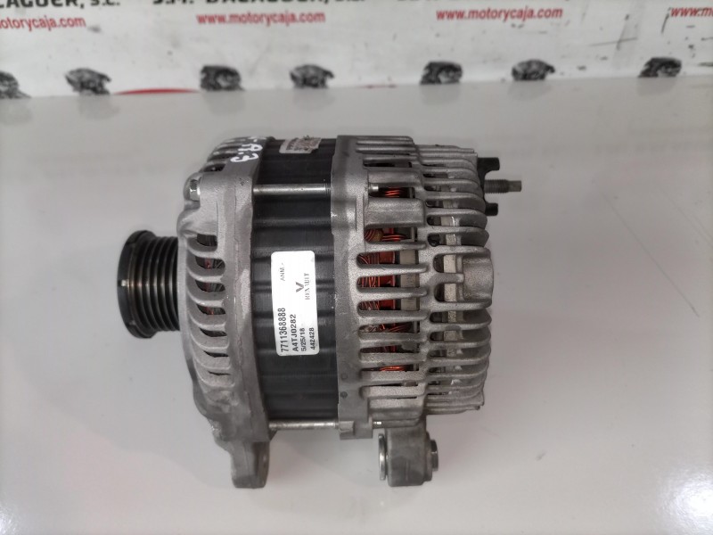 Recambio de alternador para renault laguna iii berlina m9r742 referencia OEM IAM 7711368888/A4TJ0282  