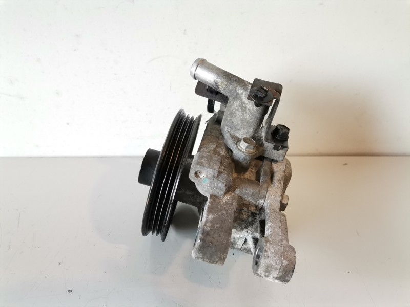 Recambio de bomba direccion para hyundai tucson (jm) g4gc referencia OEM IAM 571002E000  