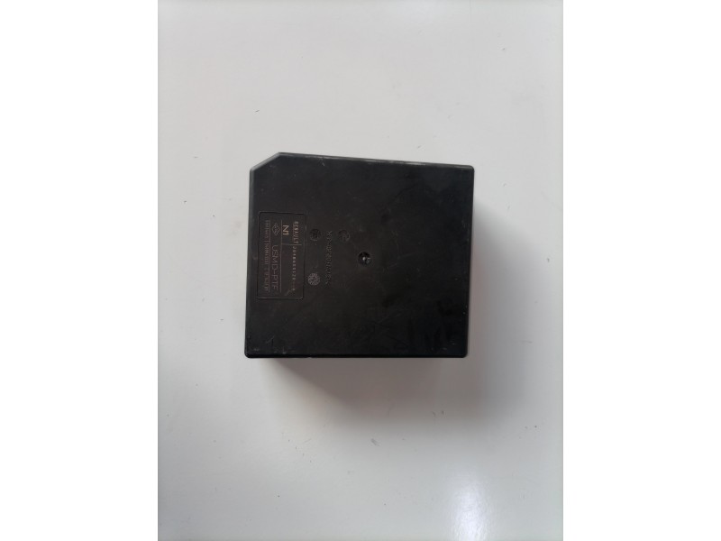 Recambio de caja reles / fusibles para renault laguna iii berlina m9r742 referencia OEM IAM 284B60012RA  
