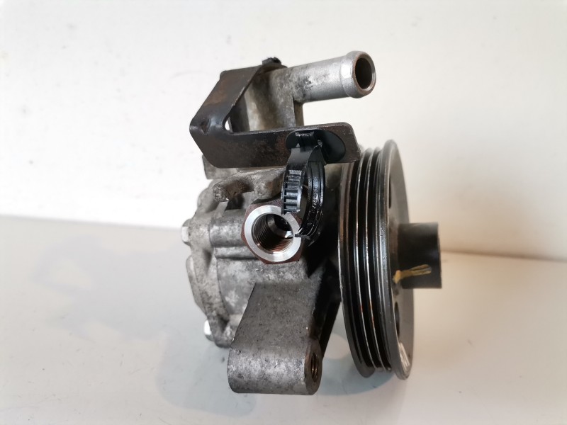 Recambio de bomba direccion para hyundai tucson (jm) g4gc referencia OEM IAM 571002E000  