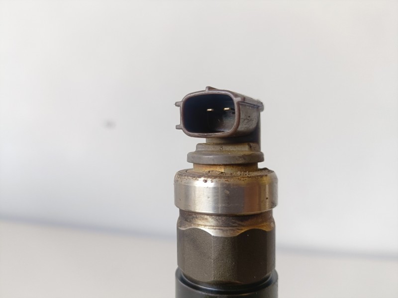 Recambio de inyector para toyota land cruiser (j15) 1kdftv referencia OEM IAM 2367030400  
