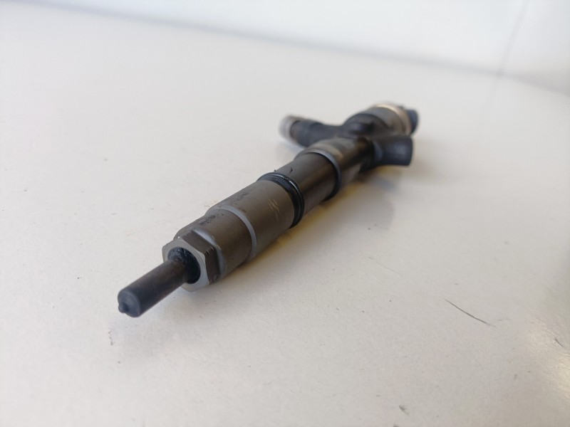Recambio de inyector para toyota land cruiser (j15) 1kdftv referencia OEM IAM 2367030400  