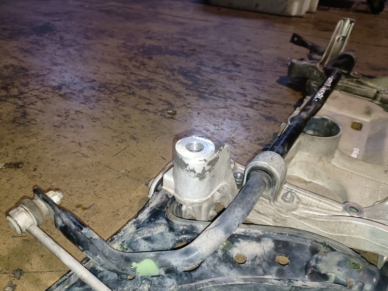 Recambio de barra estabilizadora delantera para volkswagen golf v (1k1)(10.2003) bkd referencia OEM IAM   