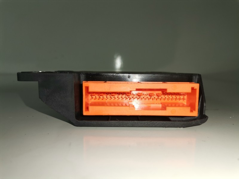 Recambio de centralita airbag para dacia duster i k9k896 referencia OEM IAM 8201163304  