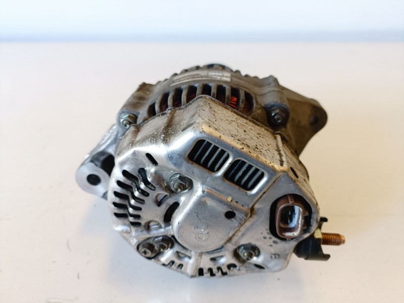 Recambio de alternador para hyundai accent (lc) d3ea referencia OEM IAM 3730027503  