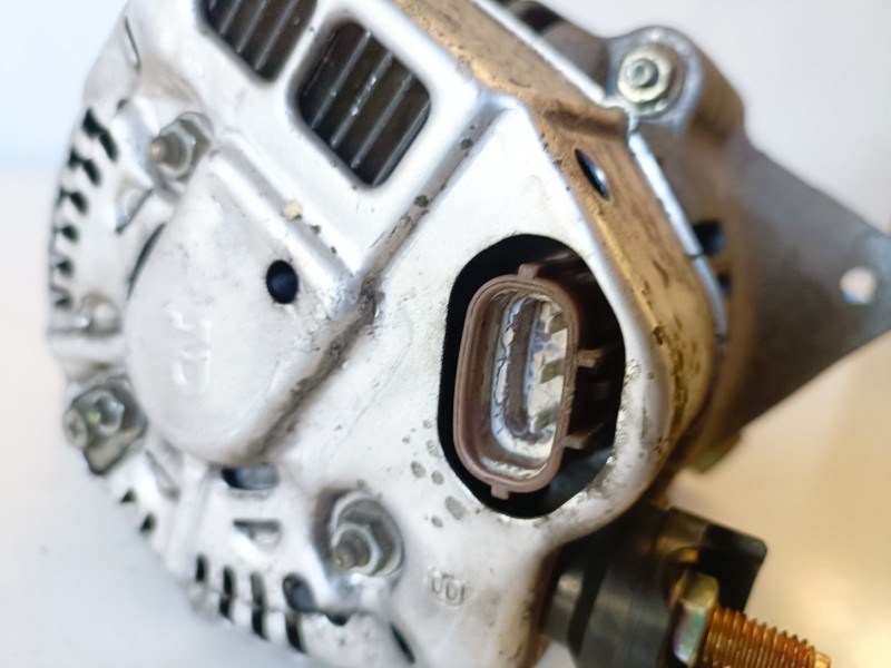 Recambio de alternador para hyundai accent (lc) d3ea referencia OEM IAM 3730027503  