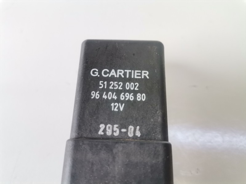 Recambio de caja precalentamiento para citroen c4 berlina 9hy referencia OEM IAM 9640469680/51252002  