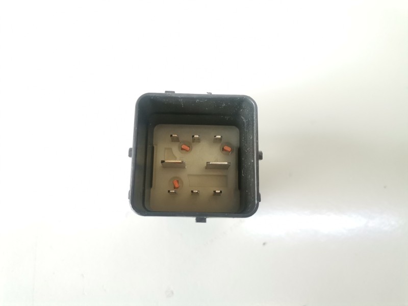 Recambio de caja precalentamiento para citroen c4 berlina 9hy referencia OEM IAM 9640469680/51252002  
