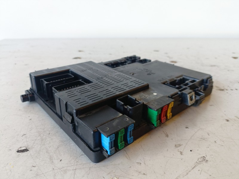 Recambio de caja reles / fusibles para citroen xsara berlina rhy referencia OEM IAM 9650624480  