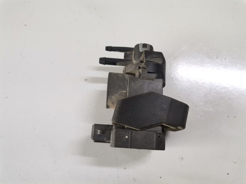 Recambio de valvula aire adicional para renault megane iii berlina 5p k9k846 referencia OEM IAM 149568021R  