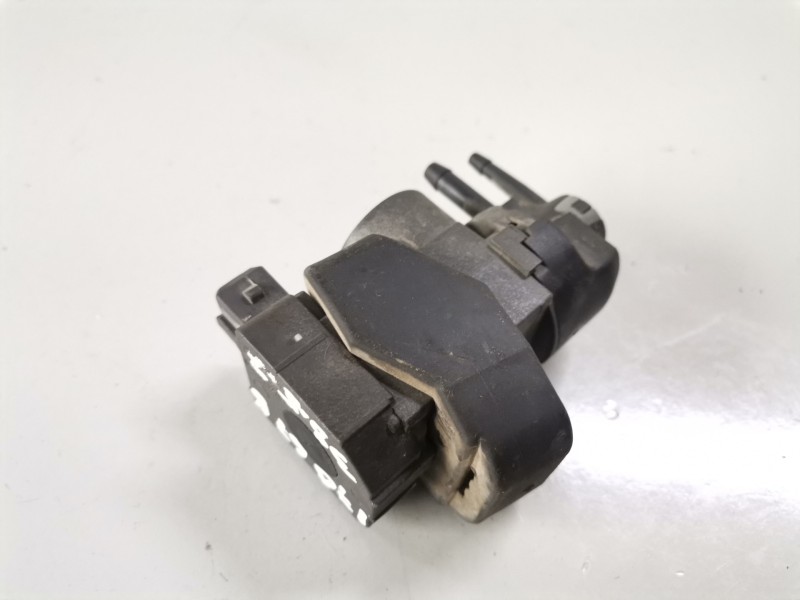 Recambio de valvula aire adicional para renault megane iii berlina 5p k9k846 referencia OEM IAM 149568021R  