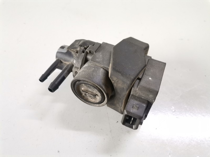Recambio de valvula aire adicional para renault megane iii berlina 5p k9k846 referencia OEM IAM 149568021R  