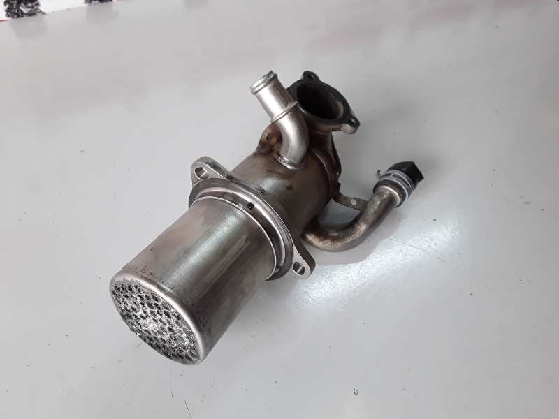 Recambio de enfriador egr para audi a6 berlina (4gc) referencia OEM IAM 04L131512A  